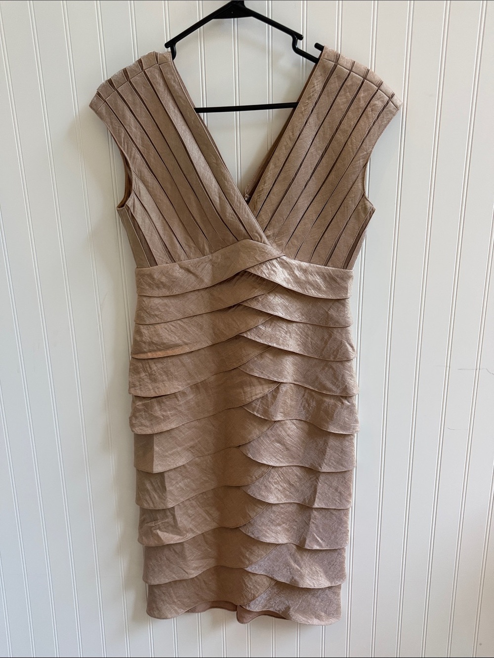 (373)Adrianna Papell S: 8 Champagne Metallic Tiered Ruffle Cocktail Party Dress